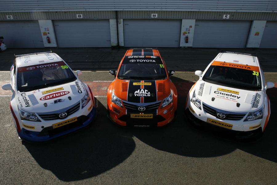  Toyota BTCC Race Cars 2012 года  (фото 3 из 5)